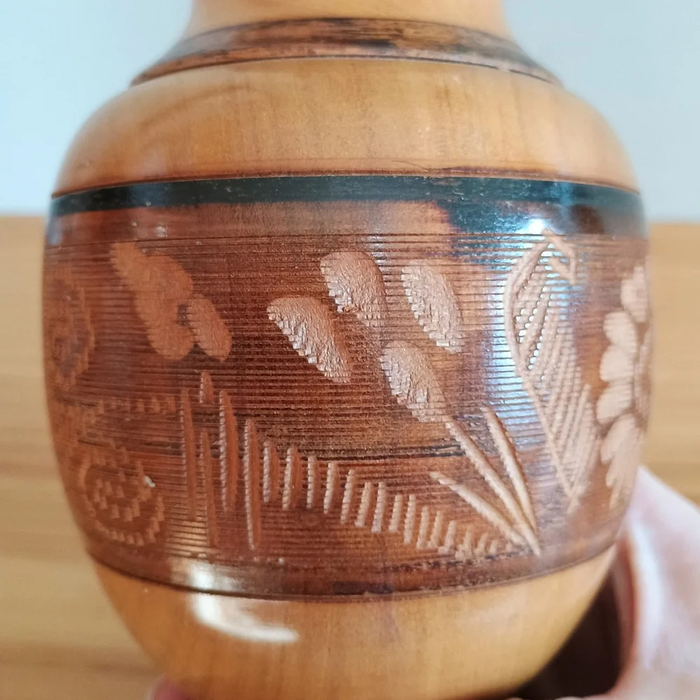 Vintage Hand Carved Cozumel Wood Vase Floral Design Mexican Folk Art 10